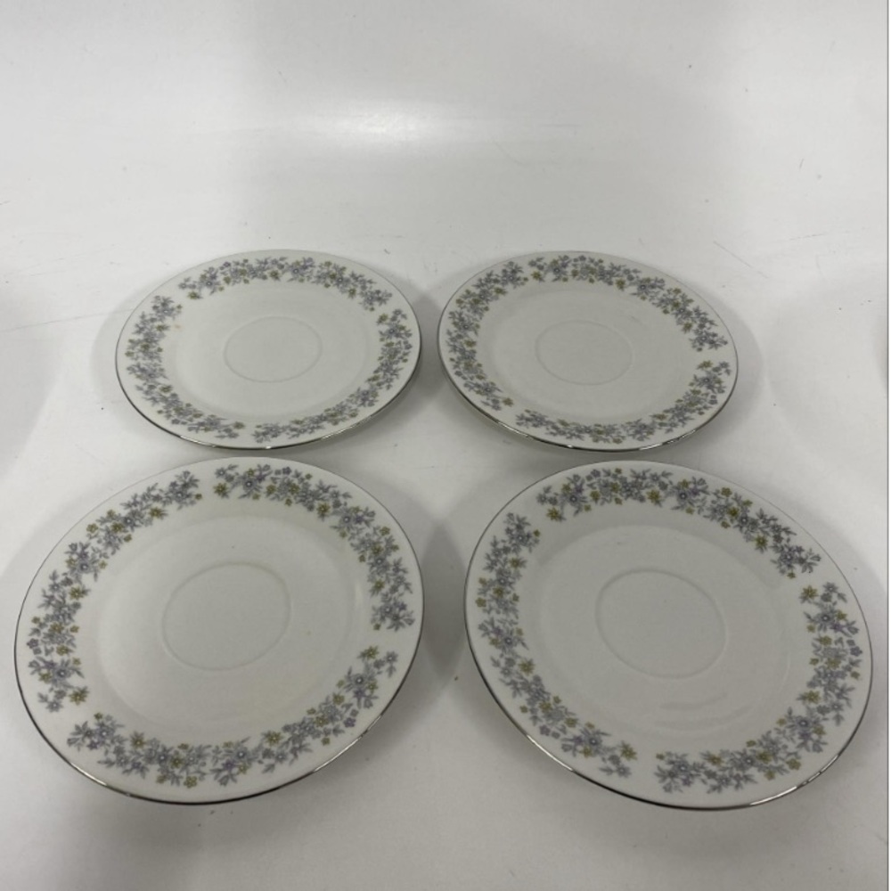 Newcor Dynasty Fine Porcelain & Silver China 20-Piece Dinnerware Set Serves 4 - Picture 2 of 8